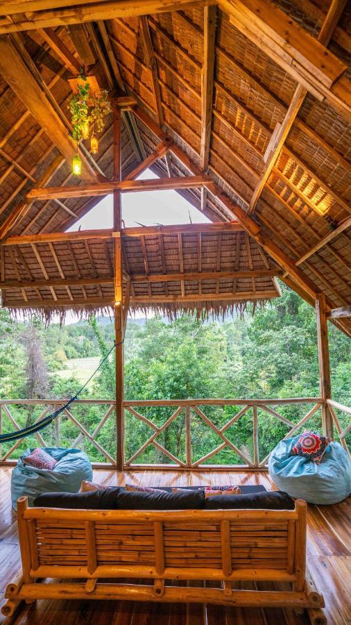 Barya Lang Villa- Native Villa With Jeepney Room El Nido Bagian luar foto